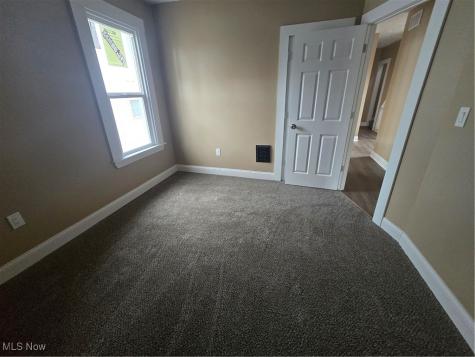 2294 E 100th Street Cleveland OH 44106