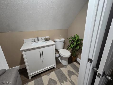 2294 E 100th Street Cleveland OH 44106