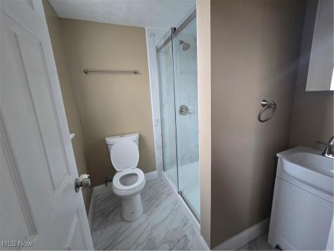 2294 E 100th Street Cleveland OH 44106