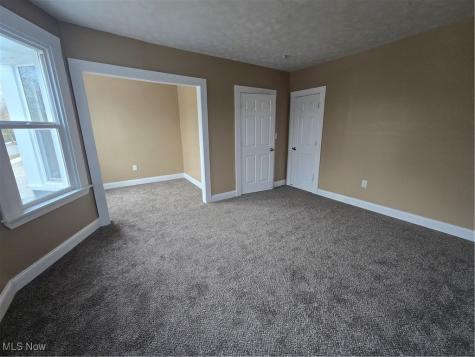 2294 E 100th Street Cleveland OH 44106