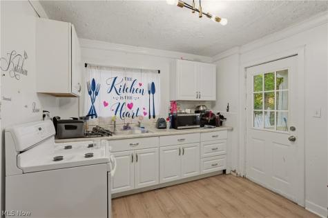 317 Black Street Akron OH 44306