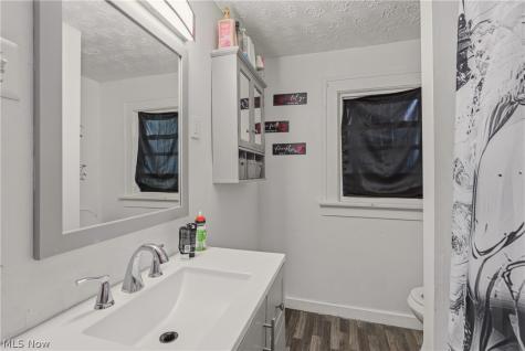 317 Black Street Akron OH 44306