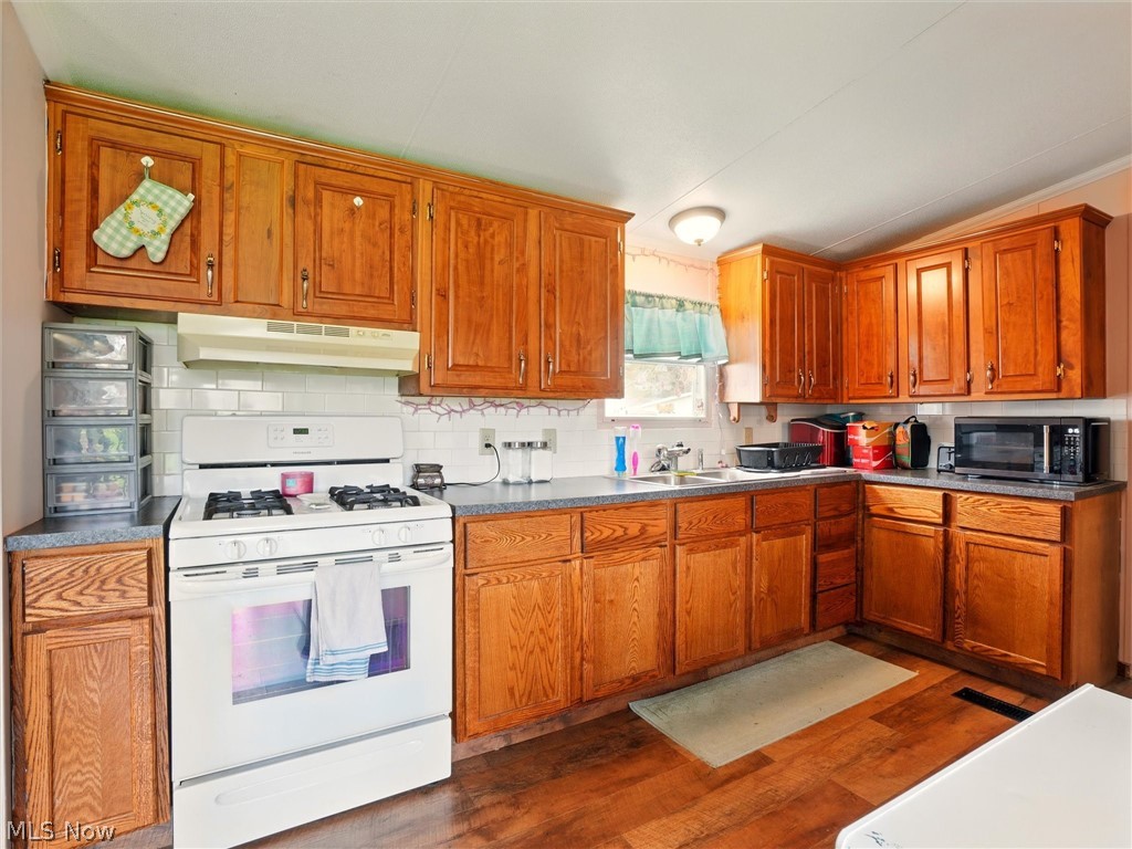 11 Caroll Avenue Orwell OH 44076