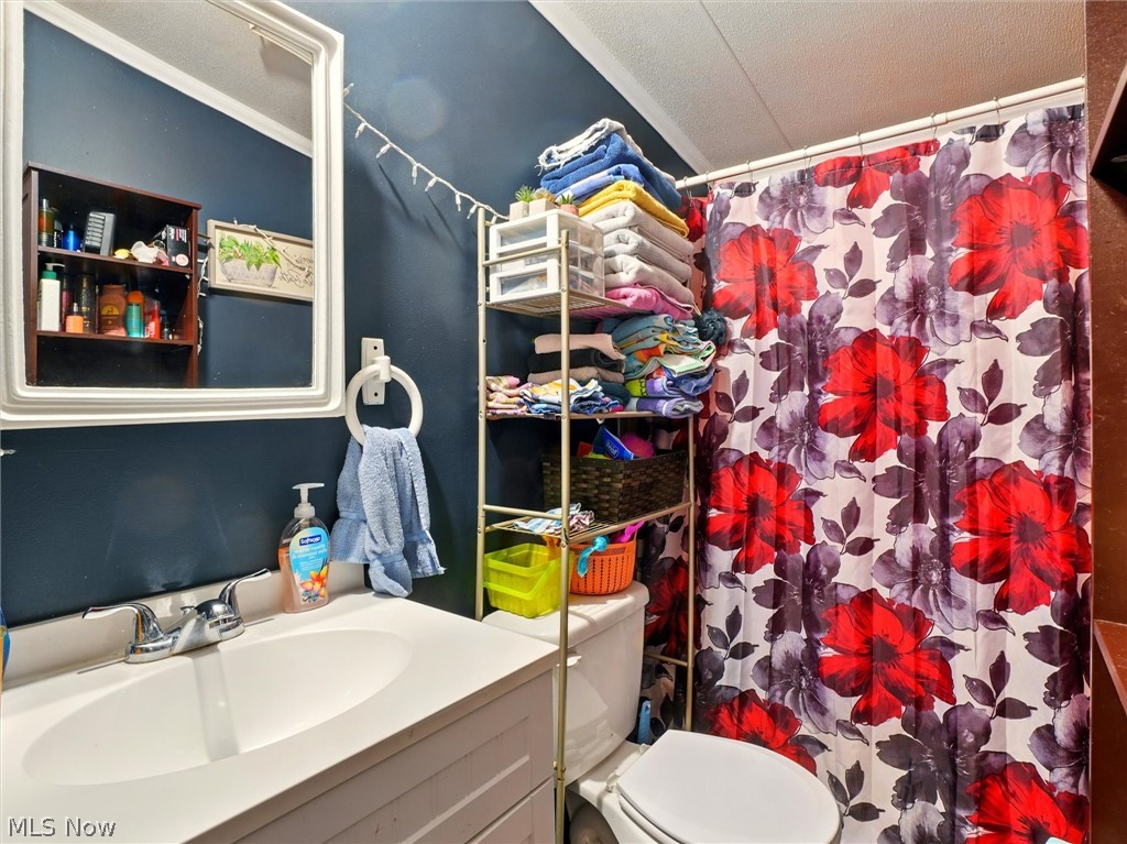 11 Caroll Avenue Orwell OH 44076
