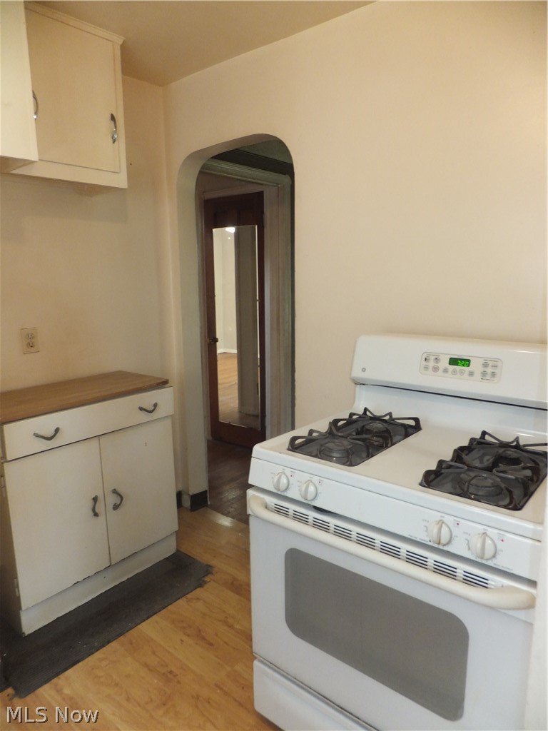 5903 Bradley Avenue Parma OH 44129