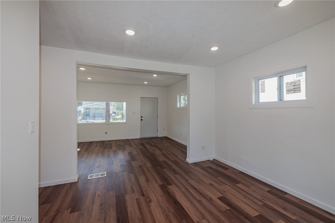 3353 W 84th Street Cleveland OH 44102