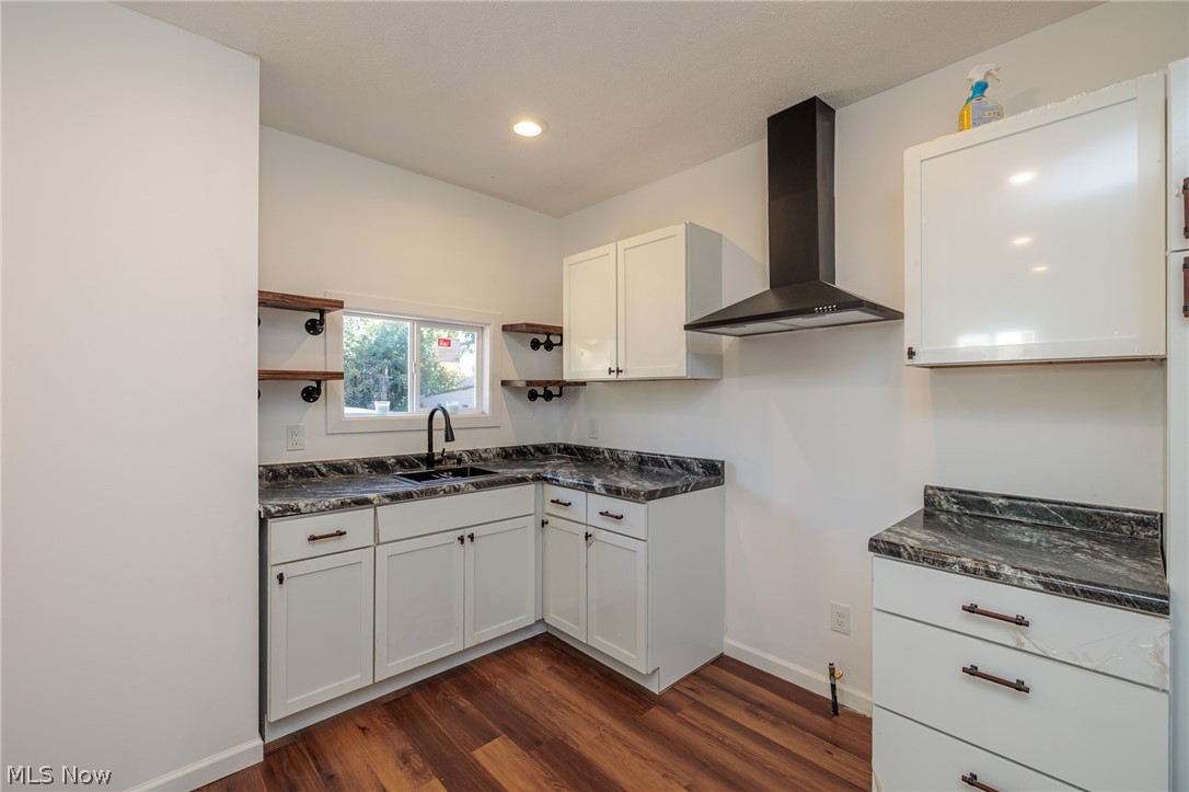 3353 W 84th Street Cleveland OH 44102