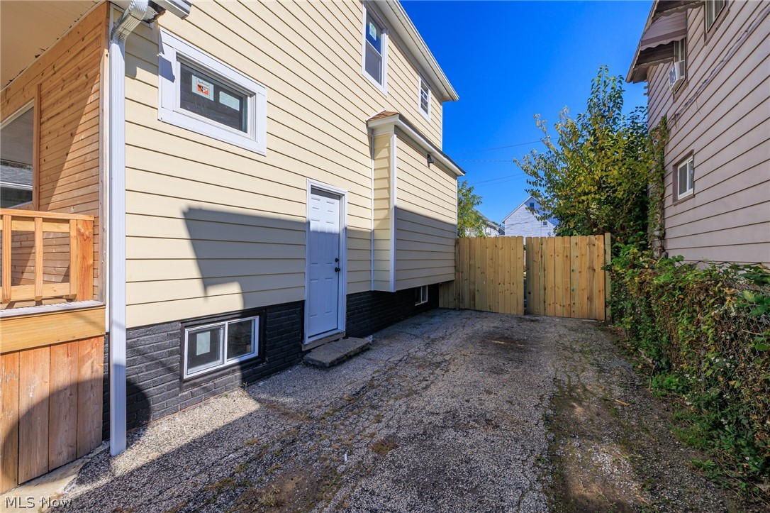 3353 W 84th Street Cleveland OH 44102