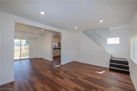 3353 W 84th Street Cleveland OH 44102