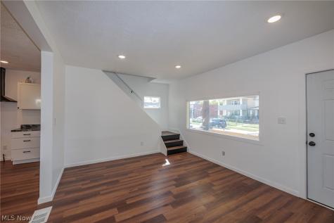 3353 W 84th Street Cleveland OH 44102