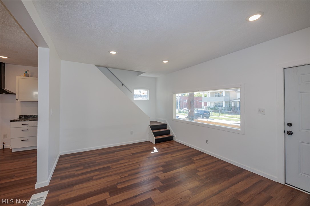 3353 W 84th Street Cleveland OH 44102