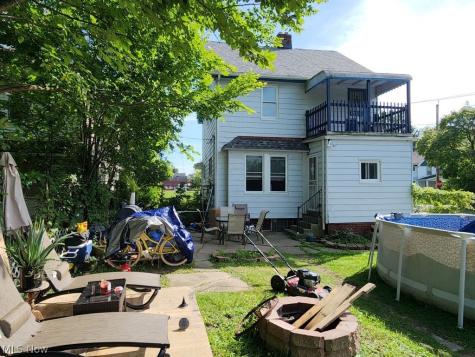 12903 Oakfield Avenue Cleveland OH 44105
