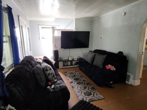 12903 Oakfield Avenue Cleveland OH 44105