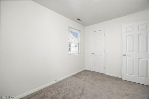 171 S Logan Street Elyria OH 44035