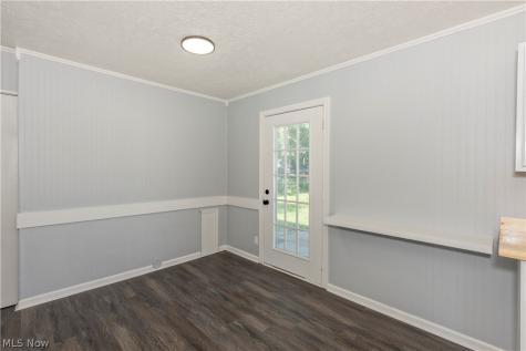 2215 Willowrow Avenue NE Canton OH 44705