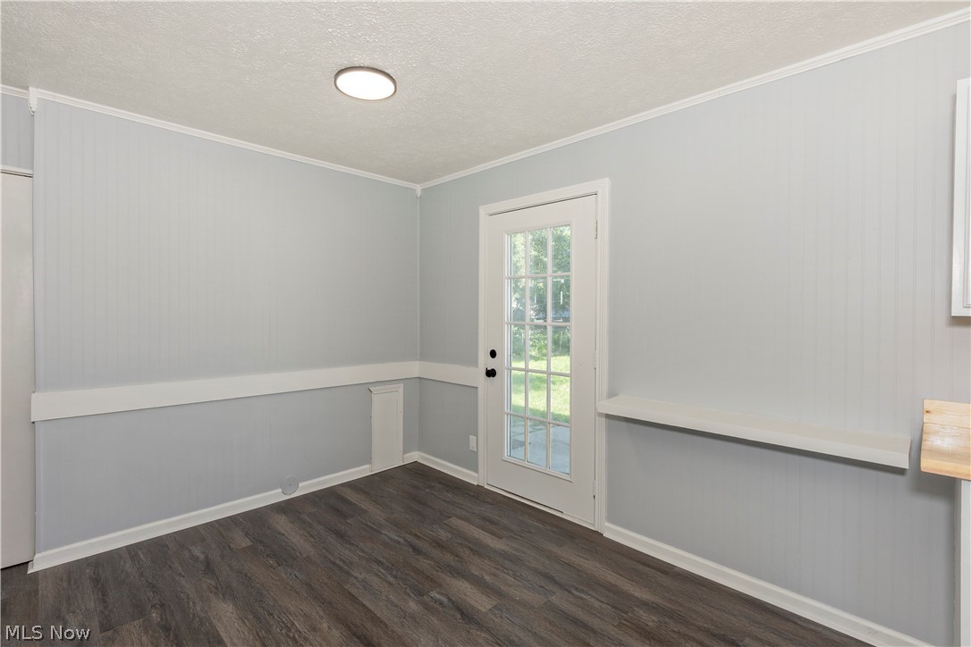 2215 Willowrow Avenue NE Canton OH 44705