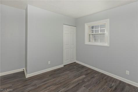 2215 Willowrow Avenue NE Canton OH 44705