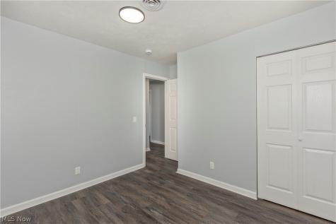 2215 Willowrow Avenue NE Canton OH 44705