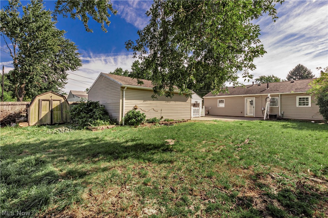 2215 Willowrow Avenue NE Canton OH 44705