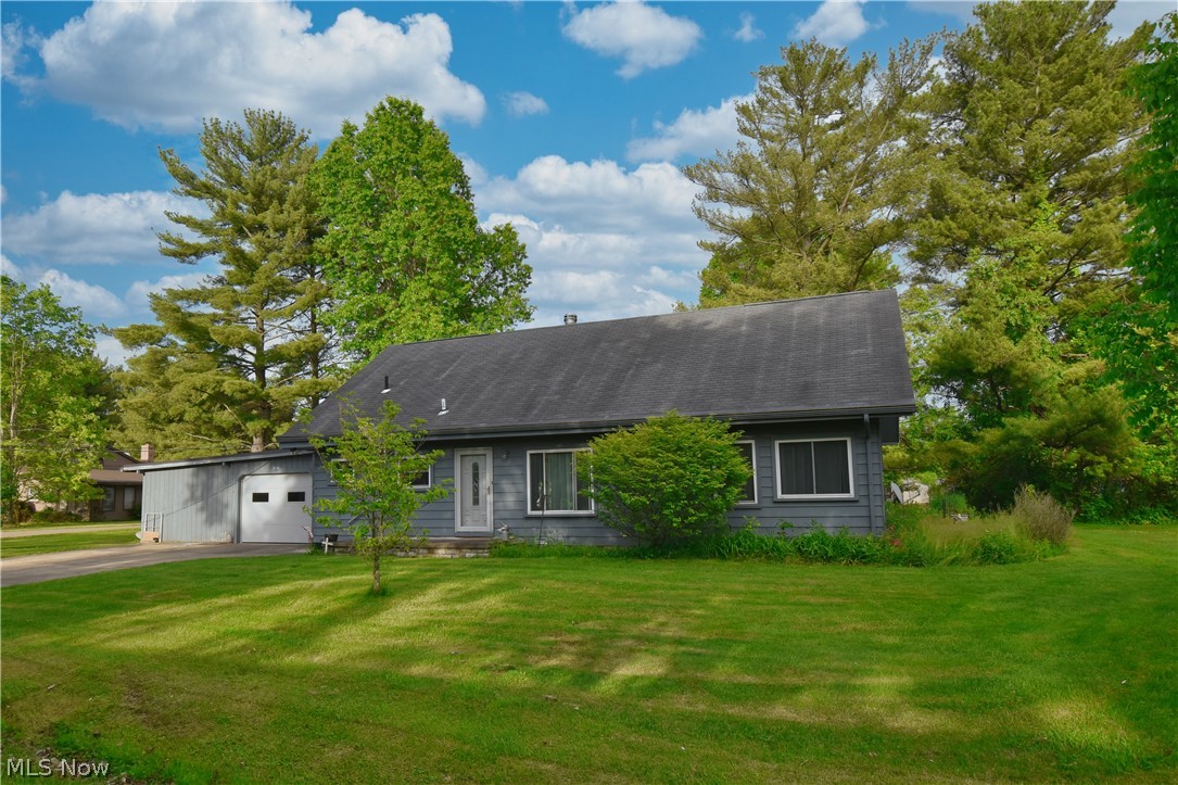 1214 Arrowhead Drive SW Dellroy OH 44620