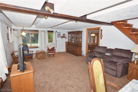 1214 Arrowhead Drive SW Dellroy OH 44620