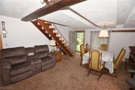 1214 Arrowhead Drive SW Dellroy OH 44620