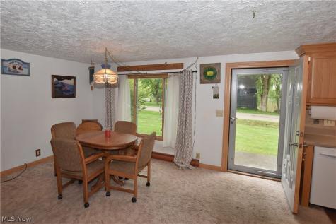 1214 Arrowhead Drive SW Dellroy OH 44620