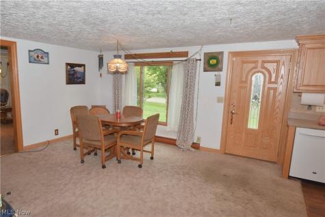 1214 Arrowhead Drive SW Dellroy OH 44620