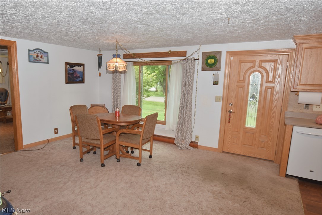 1214 Arrowhead Drive SW Dellroy OH 44620