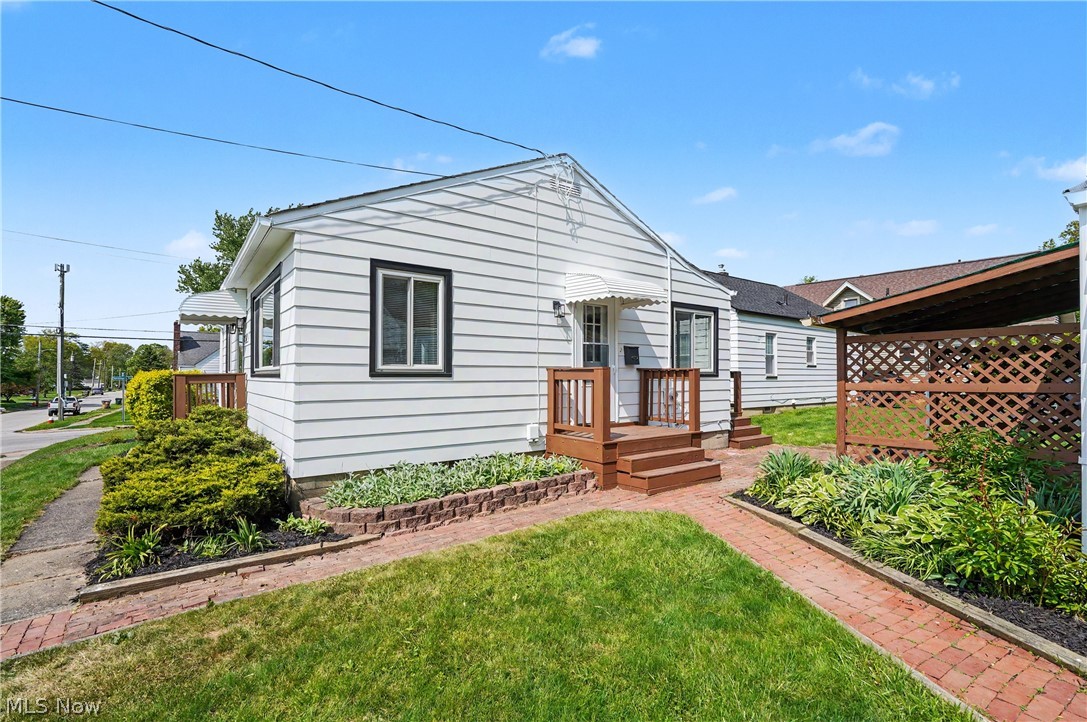 2697 8th Street Cuyahoga Falls OH 44221