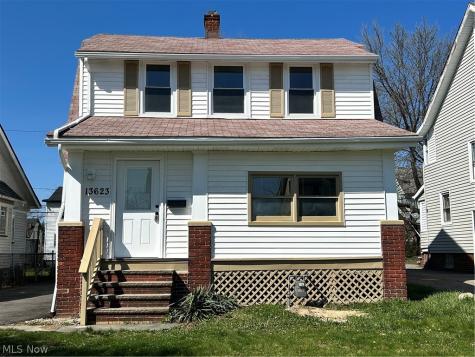 13623 Thornhurst Avenue Garfield Heights OH 44105