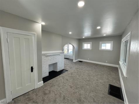 13623 Thornhurst Avenue Garfield Heights OH 44105