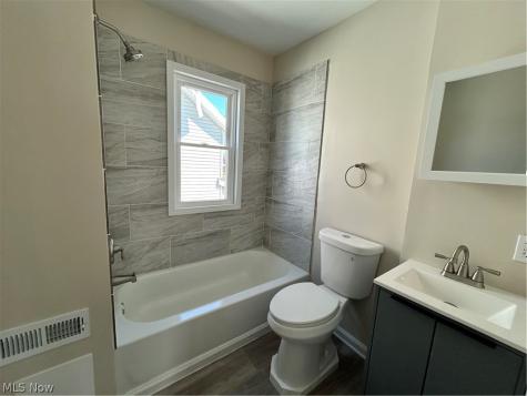 13623 Thornhurst Avenue Garfield Heights OH 44105