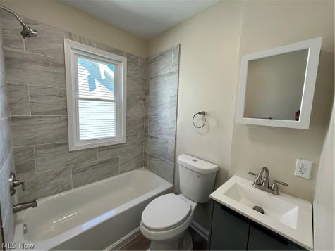 13623 Thornhurst Avenue Garfield Heights OH 44105