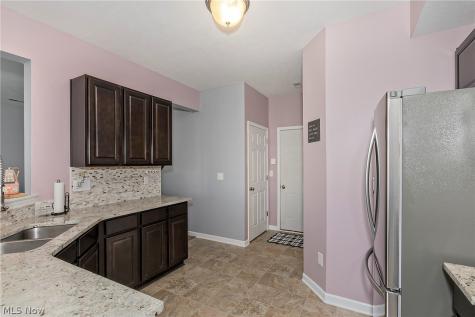 10412 Redbud Drive Aurora OH 44202