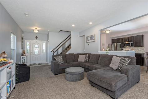 10412 Redbud Drive Aurora OH 44202