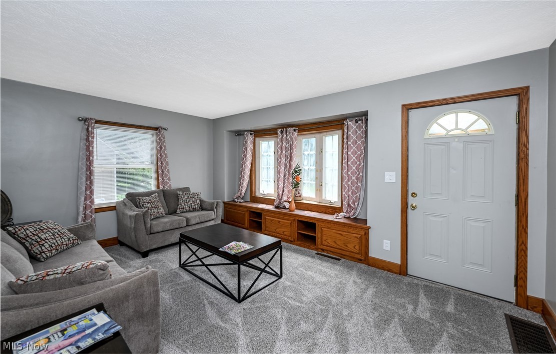1699 Redwood Avenue Akron OH 44301