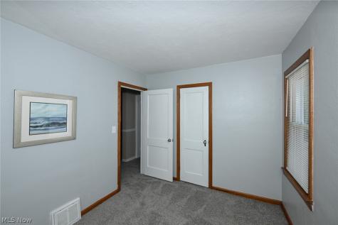 1699 Redwood Avenue Akron OH 44301