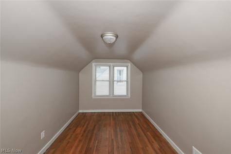 1699 Redwood Avenue Akron OH 44301
