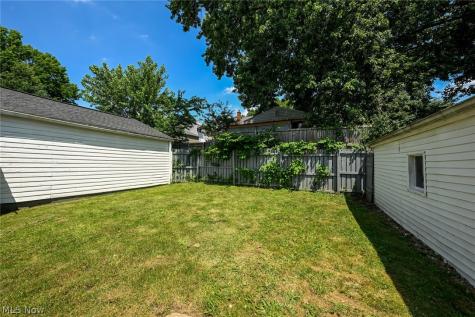 1699 Redwood Avenue Akron OH 44301
