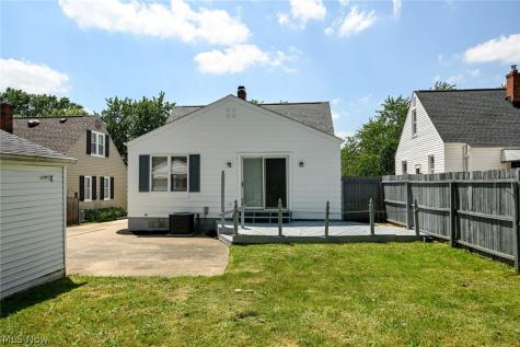 1699 Redwood Avenue Akron OH 44301