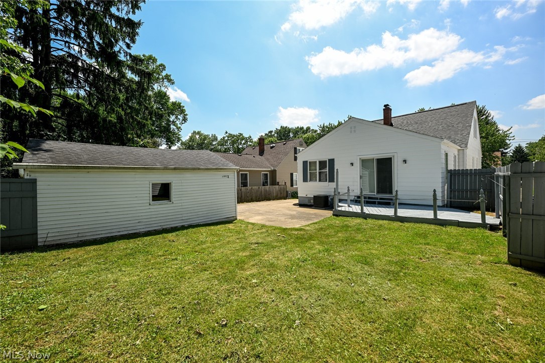 1699 Redwood Avenue Akron OH 44301