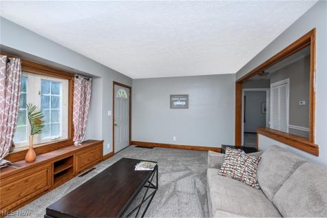 1699 Redwood Avenue Akron OH 44301