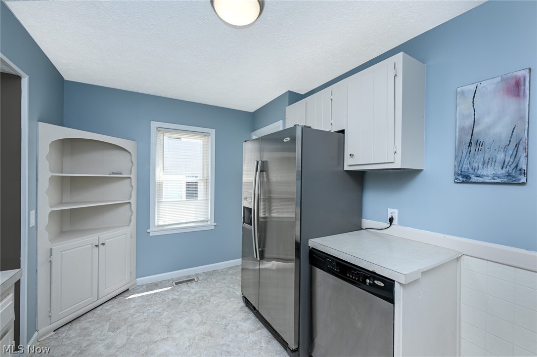 1699 Redwood Avenue Akron OH 44301