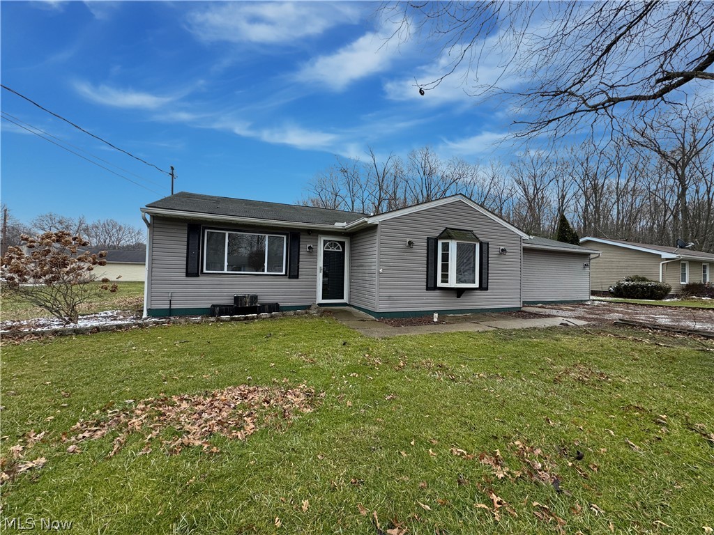 18066 Hillcrest Drive Lake Milton OH 44429