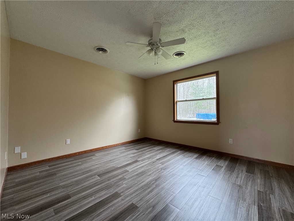 18066 Hillcrest Drive Lake Milton OH 44429