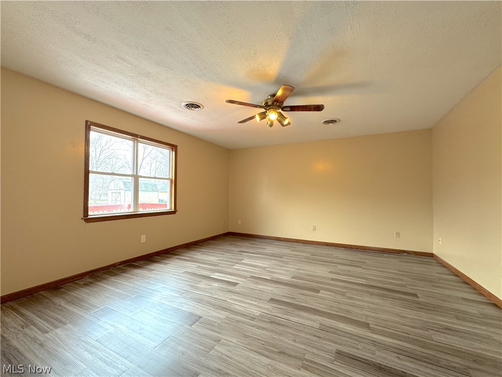 18066 Hillcrest Drive Lake Milton OH 44429