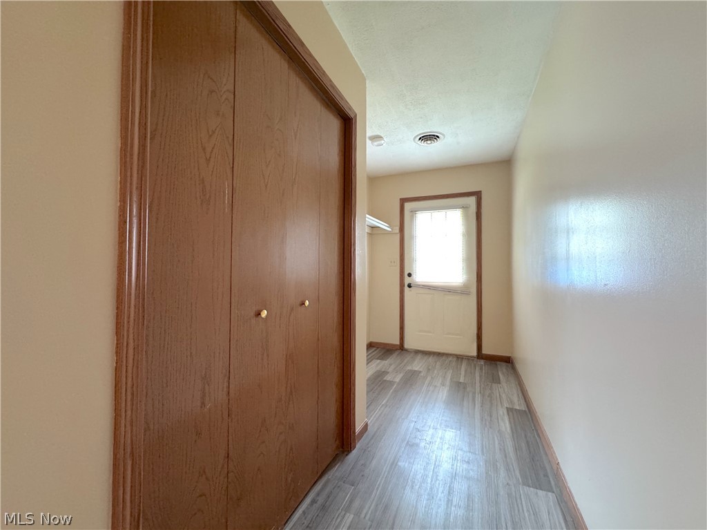 18066 Hillcrest Drive Lake Milton OH 44429