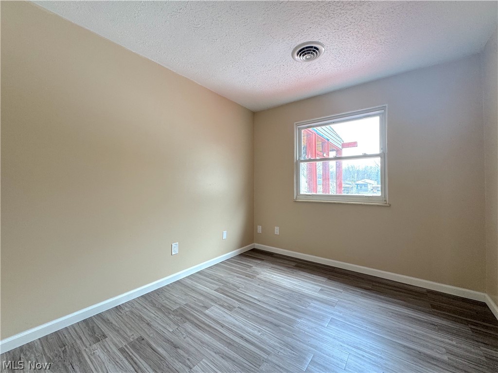 18066 Hillcrest Drive Lake Milton OH 44429