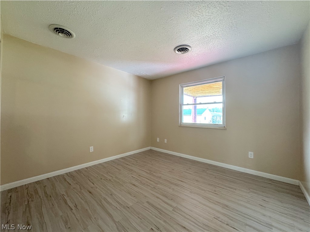 18066 Hillcrest Drive Lake Milton OH 44429